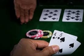 ink325 kasino live blackjack meja VIP dealer profesional strategi kartu online